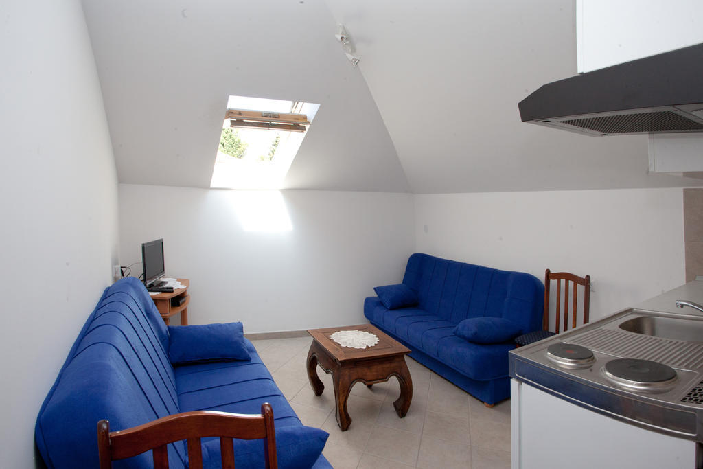 Yacht Beach Apartments คาชเตลา ห้อง รูปภาพ